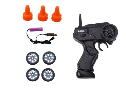 Autko Sportowe Zdalnie Sterowane R/C 1:24 Pomarańczowe Wymienne Koła LEAN Toys Autko Sportowe Zdalnie Sterowane R/C 1:24 Pomarańczowe Wymienne Koła LEAN Toys