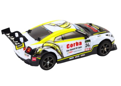 Auto Sportowe RC 1:16 Drift Wymienne Koła Biało-Żółte LEAN Toys Auto Sportowe RC 1:16 Drift Wymienne Koła Biało-Żółte LEAN Toys