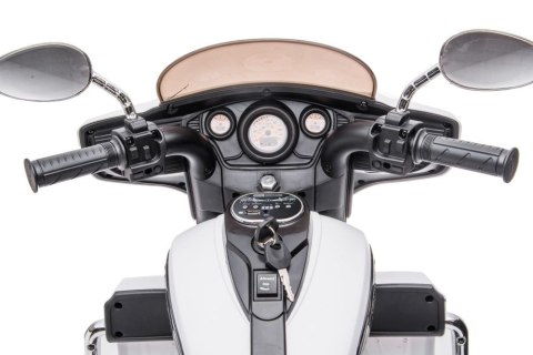 Motor Na Akumulator Trójkołowy Goldwing Biały LEAN CARS Motor Na Akumulator Trójkołowy Goldwing Biały LEAN CARS