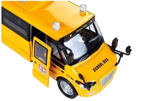 Metalowy Autobus Szkolny z silnikiem naciąganym LEAN Toys Metalowy Autobus Szkolny z silnikiem naciąganym LEAN Toys