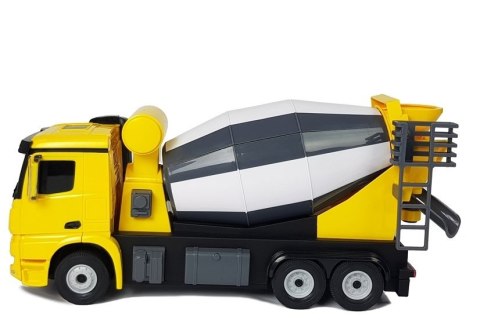Auto R/C Mercedes-Benz Arocs Rastar 1:14 Żółte na Pilota Rastar Auto R/C Mercedes-Benz Arocs Rastar 1:14 Żółte na Pilota Rastar