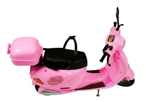 Zestaw Lalka Ze Skuterem Kask Długie Włosy Różowy LEAN Toys Zestaw Lalka Ze Skuterem Kask Długie Włosy Różowy LEAN Toys