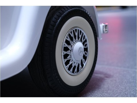 Auto na akumulator Mercedes 540K Biały LEAN CARS Auto na akumulator Mercedes 540K Biały LEAN CARS