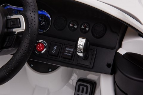 Auto Na Akumulator Ford Mustang GT Drift SX2038 Biały LEAN CARS Auto Na Akumulator Ford Mustang GT Drift SX2038 Biały LEAN CARS