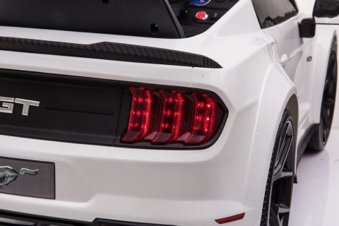 Auto Na Akumulator Ford Mustang GT Drift SX2038 Biały LEAN CARS Auto Na Akumulator Ford Mustang GT Drift SX2038 Biały LEAN CARS