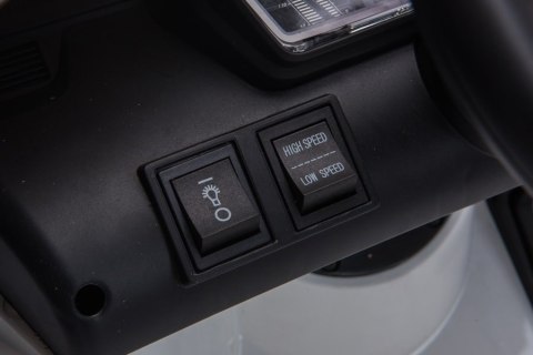Auto na akumulator Lamborghini Aventador SX2028 Biały LEAN CARS Auto na akumulator Lamborghini Aventador SX2028 Biały LEAN CARS