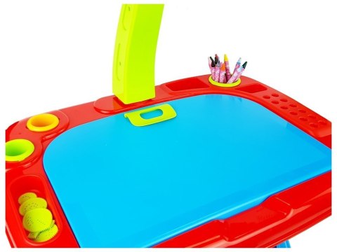 Stolik Edukacyjny z Projektorem Krzesełko Kredki Magnesy Literki i Cyfry LEAN Toys Stolik Edukacyjny z Projektorem Krzesełko Kredki Magnesy Literki i Cyfry LEAN Toys