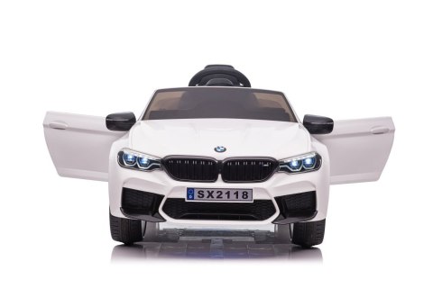 Auto Na Akumulator BMW M5 DRIFT Białe LEAN CARS Auto Na Akumulator BMW M5 DRIFT Białe LEAN CARS