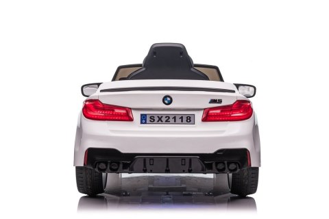 Auto Na Akumulator BMW M5 DRIFT Białe LEAN CARS Auto Na Akumulator BMW M5 DRIFT Białe LEAN CARS