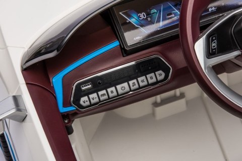 Auto Na Akumulator BMW I4 4x4 Białe LEAN CARS Auto Na Akumulator BMW I4 4x4 Białe LEAN CARS