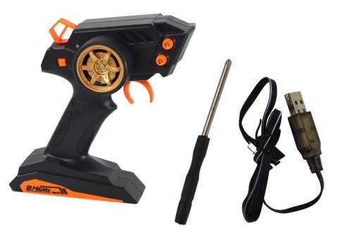 Duże Auto Sportowe Zdalnie Sterowane 1:10 Czerwone LEAN Toys Duże Auto Sportowe Zdalnie Sterowane 1:10 Czerwone LEAN Toys