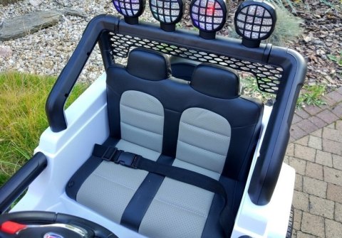Auto na Akumulator S2388 Jeep Biały 4x45W LEAN CARS Auto na Akumulator S2388 Jeep Biały 4x45W LEAN CARS
