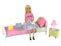 Lalka Anlily w Sypialni Akcesoria Meble Dla Dzieci LEAN Toys